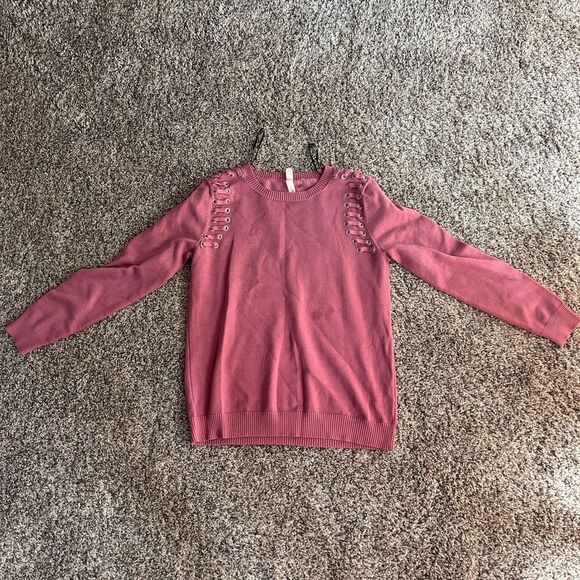 Long Sleeve - Picture 3 of 5